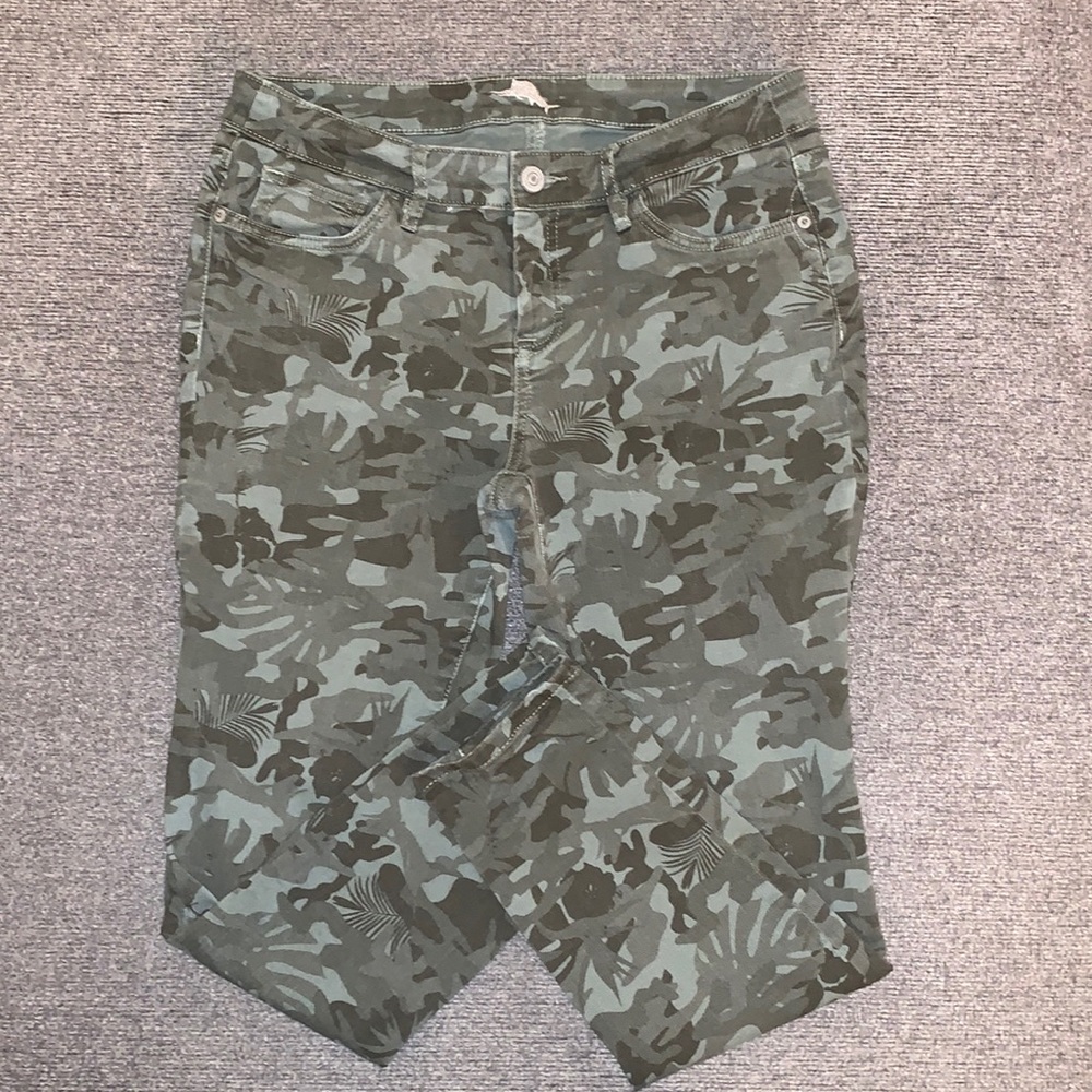Tommy Bahama Jeans